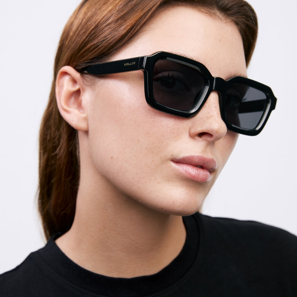 Meller Nayah All Black sunglasses